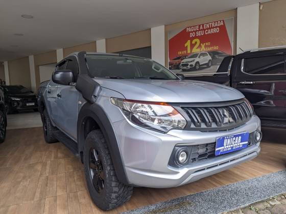 MITSUBISHI L200 TRITON 2.4 16V TURBO DIESEL OUTDOOR GLX CD 4X4 MANUAL